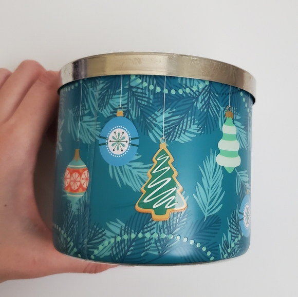 BATH & BODY WORKS 3-WICK SCENTED CANDLE VANILLA BALSAM 14.5 OZ - Picture 7 of 7